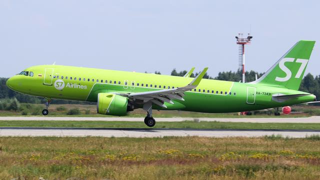 RA-73431:Airbus A320:S7 Airlines